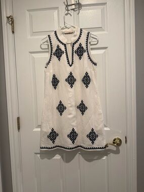 Tory Burch Celeste Dress with Navy Embroidery. Size small.